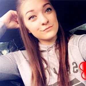 Meet your Posher, Alix